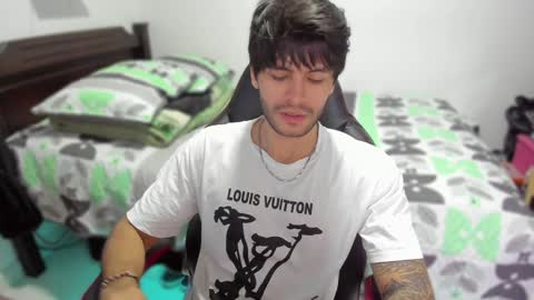 Snapshot of justin_stark1 chatting on 01.23.25 Diego online show from 01.23.25