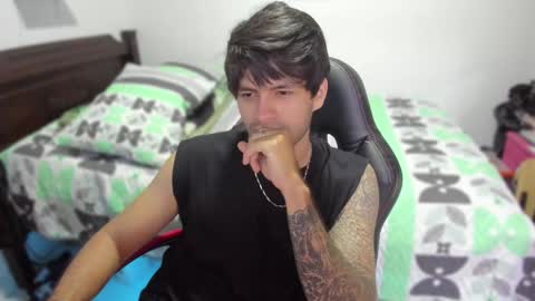 Snapshot of justin_stark1 chatting on 01.27.25 Diego online show from 01.27.25