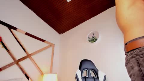 Justin  online show from 02.15.26