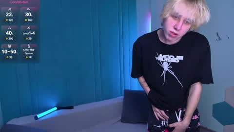 justTEEN online show from 04.24.26
