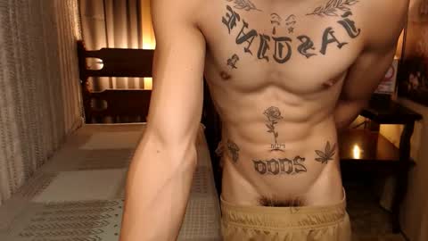 justine_hunk online show from 12.16.24