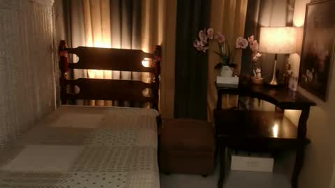 justine_hunk online show from 12.16.25