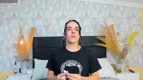 Justine online show from 03.27.26