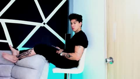 Snapshot of justinfuller_31 chatting on 10.19.25 justinfuller_31 online show from 10.19.25