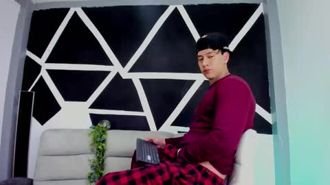 Snapshot of justinfuller_31 chatting on 11.03.25 justinfuller_31 online show from 11.03.25