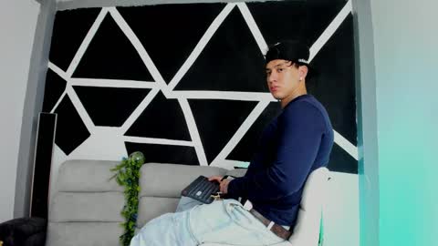 Snapshot of justinfuller_31 chatting on 11.08.25 justinfuller_31 online show from 11.08.25