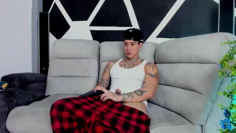 Snapshot of justinfuller_31 chatting on 11.08.25 justinfuller_31 online show from 11.08.25