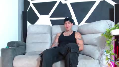 Snapshot of justinfuller_31 chatting on 11.18.25 justinfuller_31 online show from 11.18.25