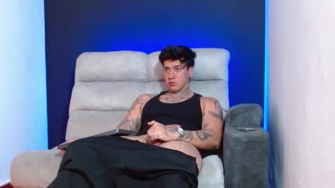 Snapshot of justinfuller_31 chatting on 12.19.25 justinfuller_31 online show from 12.19.25