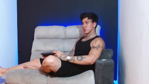 Snapshot of justinfuller_31 chatting on 12.20.25 justinfuller_31 online show from 12.20.25