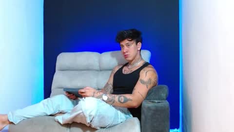 Snapshot of justinfuller_31 chatting on 12.21.25 justinfuller_31 online show from 12.21.25