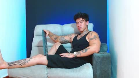 Snapshot of justinfuller_31 chatting on 12.22.25 justinfuller_31 online show from 12.22.25