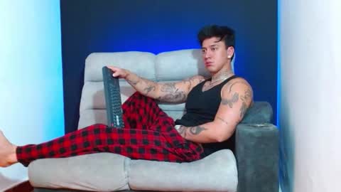 Snapshot of justinfuller_31 chatting on 01.08.26 justinfuller_31 online show from 01.08.26