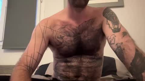 justmeandyou00 online show from 03.04.25