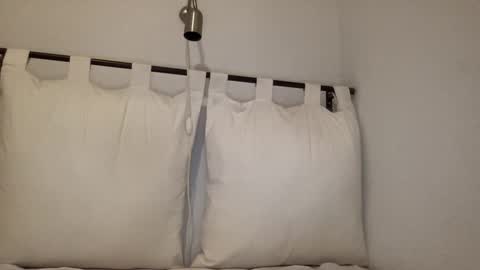 justmeandyou00 online show from 11.26.25