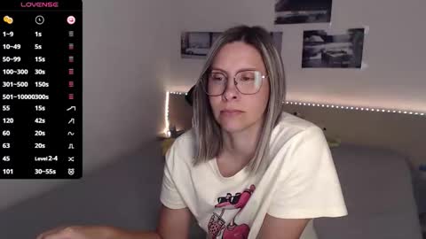 Snapshot of justmexy7 chatting on 09.19.25 Julie online show from 09.19.25