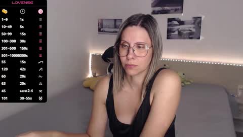 Snapshot of justmexy7 chatting on 09.23.25 Julie online show from 09.23.25