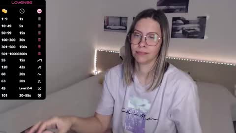 Julie online show from 12.18.25