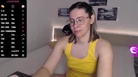 Julie online show from 04.09.26