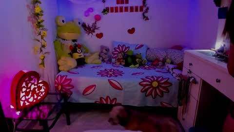 Snapshot of justmia_ chatting on 02.17.25 Mia online show from 02.17.25