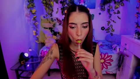 Snapshot of justmia_ chatting on 02.25.25 Mia online show from 02.25.25