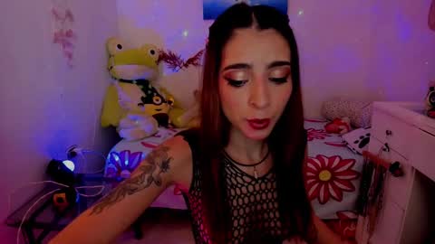 Snapshot of justmia_ chatting on 02.25.25 Mia online show from 02.25.25