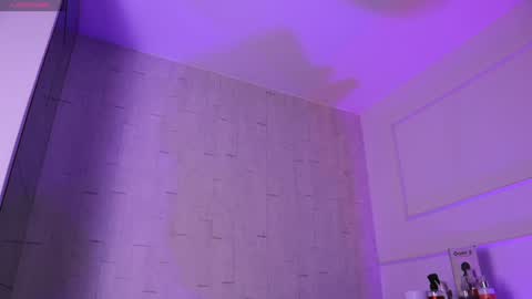 Snapshot of justnala_ chatting on 01.10.25 Nala online show from 01.10.25