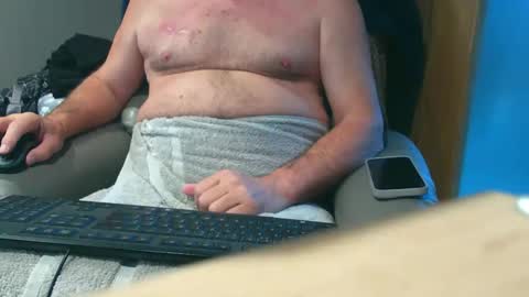 Snapshot of justpleased2behere chatting on 10.11.25 here to Have Fun online show from 10.11.25