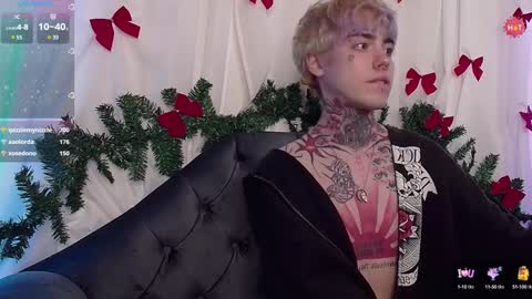 Snapshot of juuzou_kit chatting on 01.02.25 Juuzou hehim u can call me Juz online show from 01.02.25