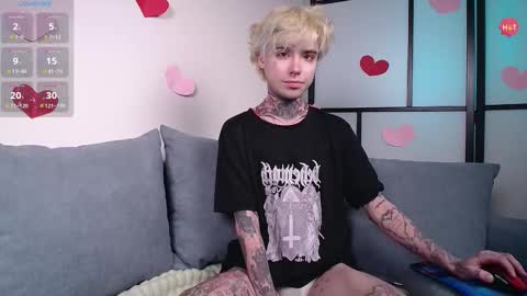 Snapshot of juuzou_kit chatting on 02.18.25 Juuzou hehim u can call me Juz online show from 02.18.25