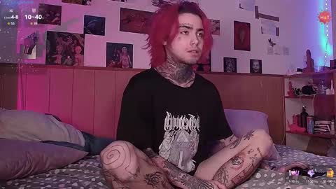 Snapshot of juuzou_kit chatting on 10.17.25 Juuzou hehim u can call me Juz online show from 10.17.25