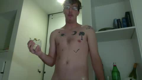 Snapshot of jwill10000 chatting on 12.08.24 J and Sugar snap pea online show from 12.08.24