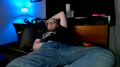 MidsizeBiGuy online show from 01.01.25