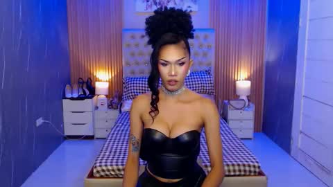 Snapshot of jynxocean chatting on 10.05.25 Jynx online show from 10.05.25