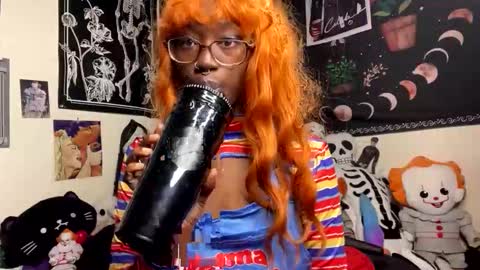 Aki Kim online show from 10.30.25