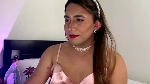 Snapshot of k_i_m_o_r_a_h chatting on 02.25.25 KIM online show from 02.25.25