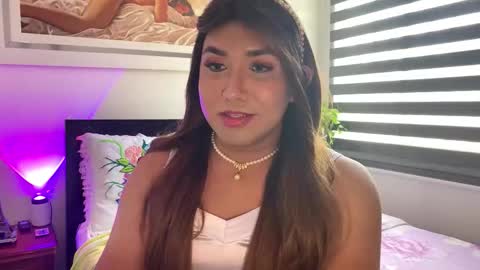 Snapshot of k_i_m_o_r_a_h chatting on 10.02.25 KIM online show from 10.02.25