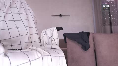 Snapshot of k_kimikooo chatting on 02.27.25 Amely online show from 02.27.25