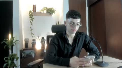 Snapshot of kael_stone1 chatting on 08.09.26 Kael online show from 08.09.26