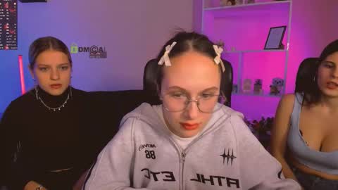 kaela_spell_ online show from 11.25.25