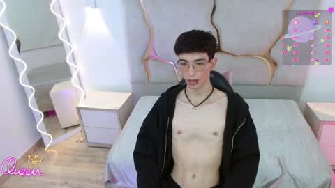 kai_tay1 online show from 04.09.26