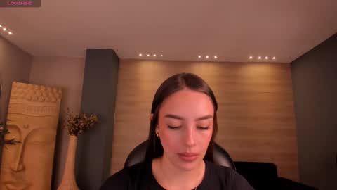 Kaia Ferreira online show from 03.12.25