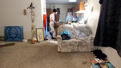 Kaiku77 online show from 11.28.25