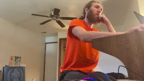 Kaiku77 online show from 03.10.26