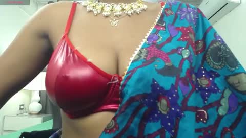 Kaira online show from 04.18.26