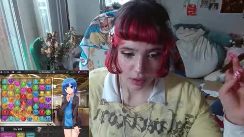 Snapshot of kairilovescumm chatting on 12.14.25 Kairi online show from 12.14.25