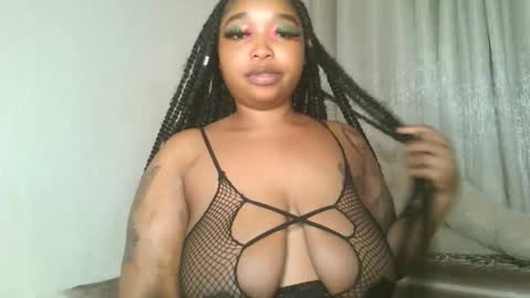 Snapshot of kakey_love chatting on 02.11.25 kakey love online show from 02.11.25