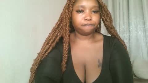 Snapshot of kakey_love chatting on 10.02.25 kakey love online show from 10.02.25