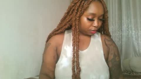 Snapshot of kakey_love chatting on 10.10.25 kakey love online show from 10.10.25