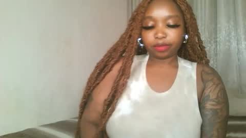 Snapshot of kakey_love chatting on 10.16.25 kakey love online show from 10.16.25